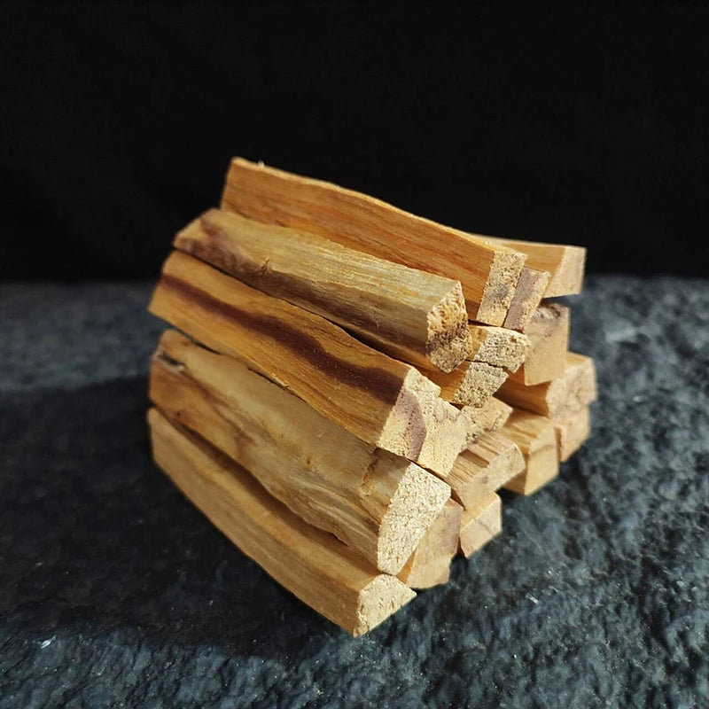 Elyveve Heilige Palo Santo Hölzer | Ein Reinigungs- und Klarheitsritual für Geist und Raum
