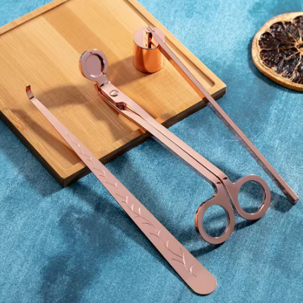 Elyveve Candle Ritual Set | Drei essentielle Werkzeuge für die elegante Pflege Ihrer Kerzen.